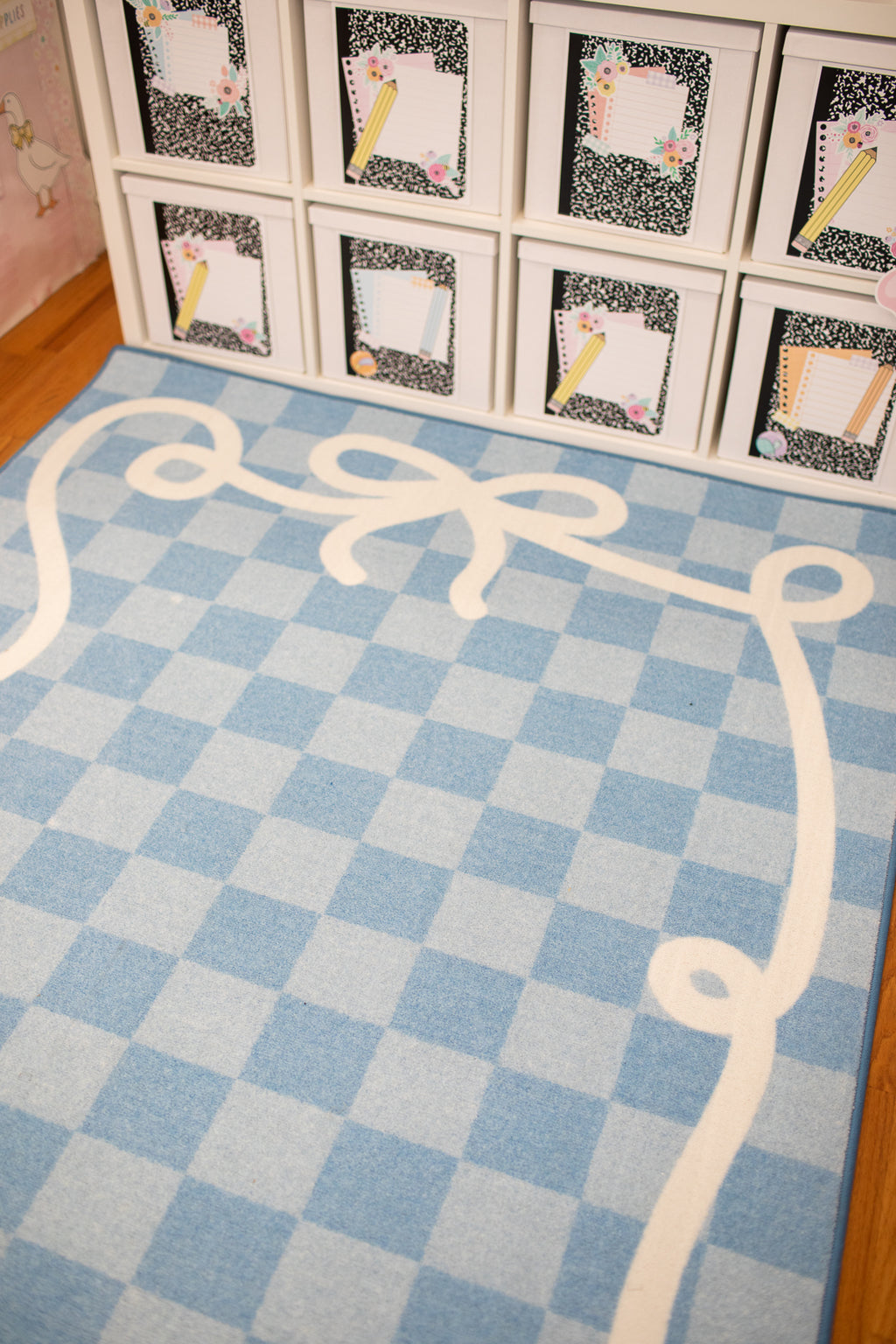 SCHOOLGIRL BOW BORDER IN BLUE