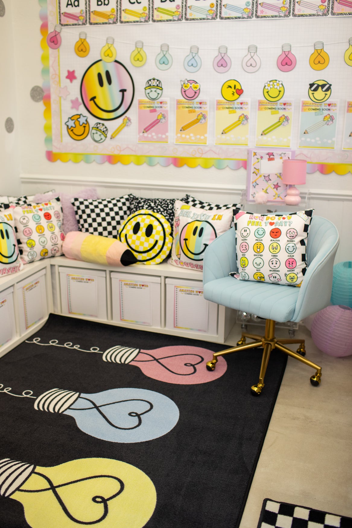 SCHOOLGIRL BRILLIANT MINDS