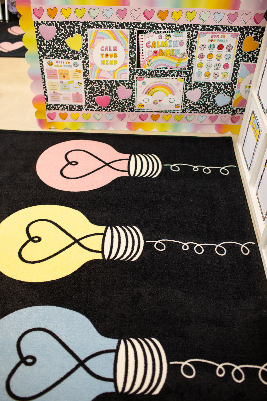 SCHOOLGIRL BRILLIANT MINDS