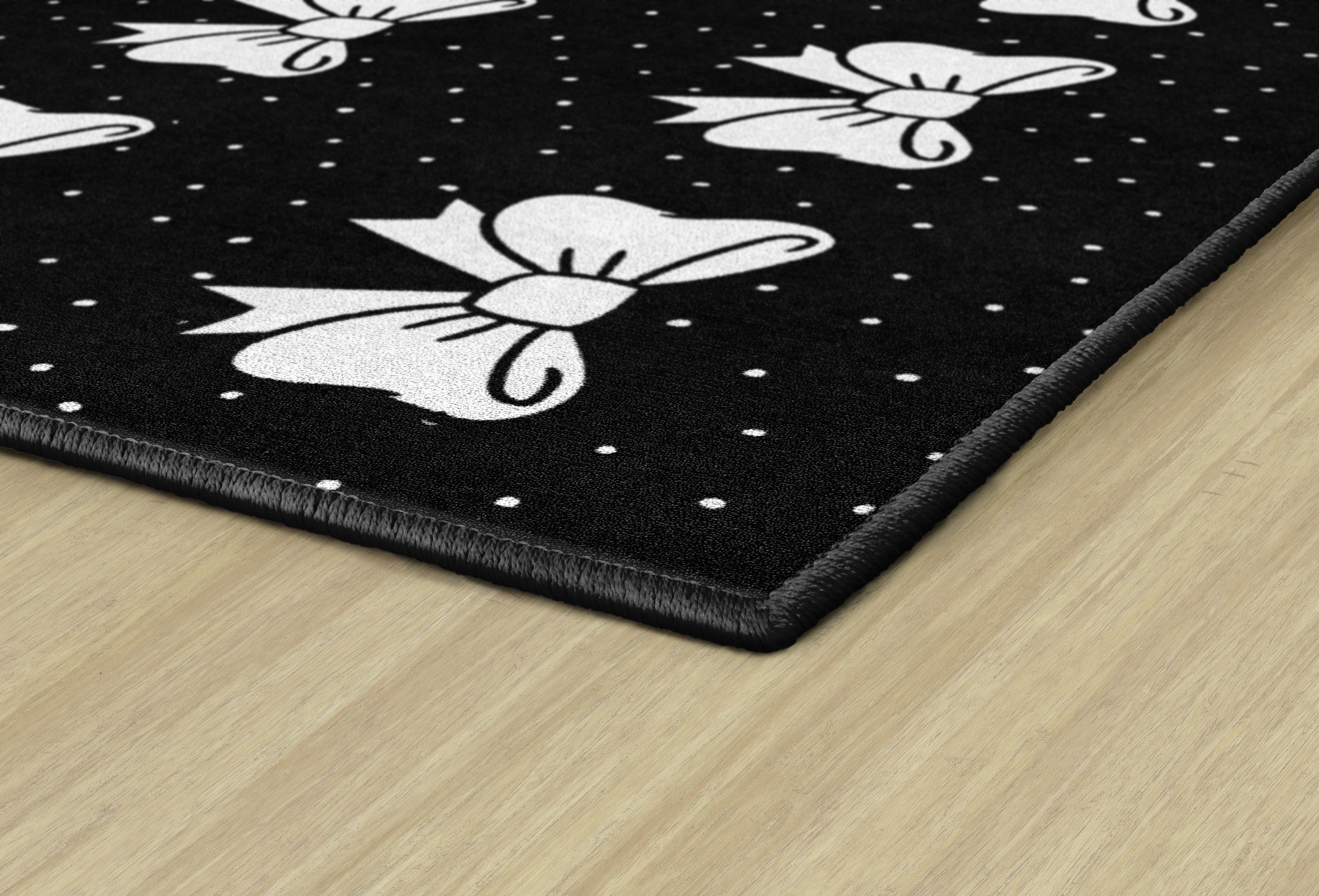 SCHOOLGIRL BLACK AND WHITE BOW SIT SPOTS