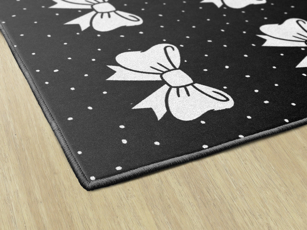 SCHOOLGIRL BLACK AND WHITE BOW SIT SPOTS