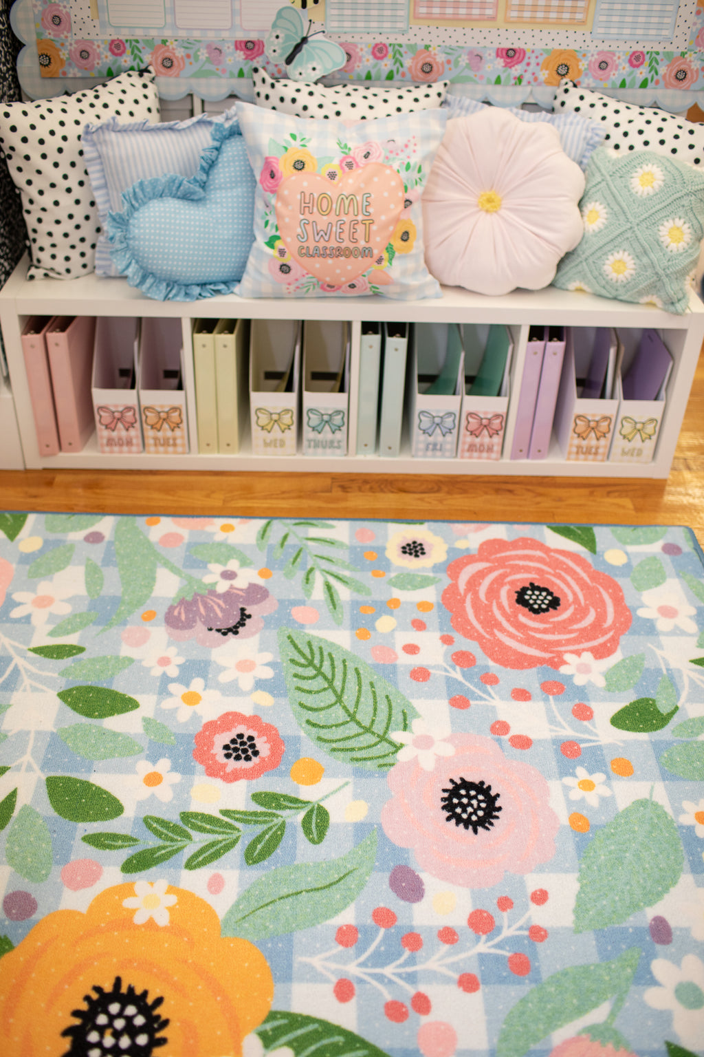 SCHOOLGIRL PRETTY IN PASTEL FLORAL ON GINGHAM