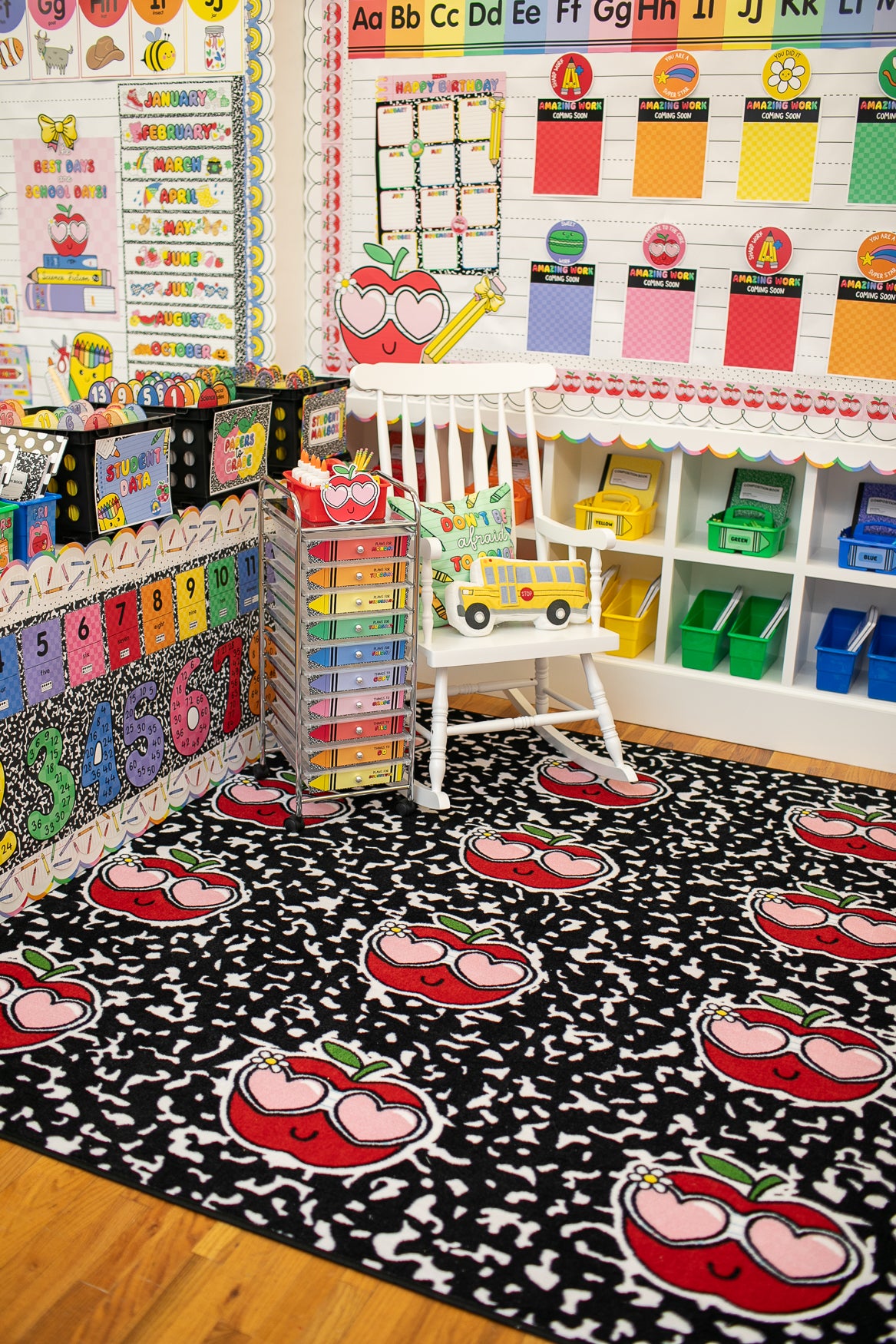 SCHOOLGIRL APPLE SIT SPOTS