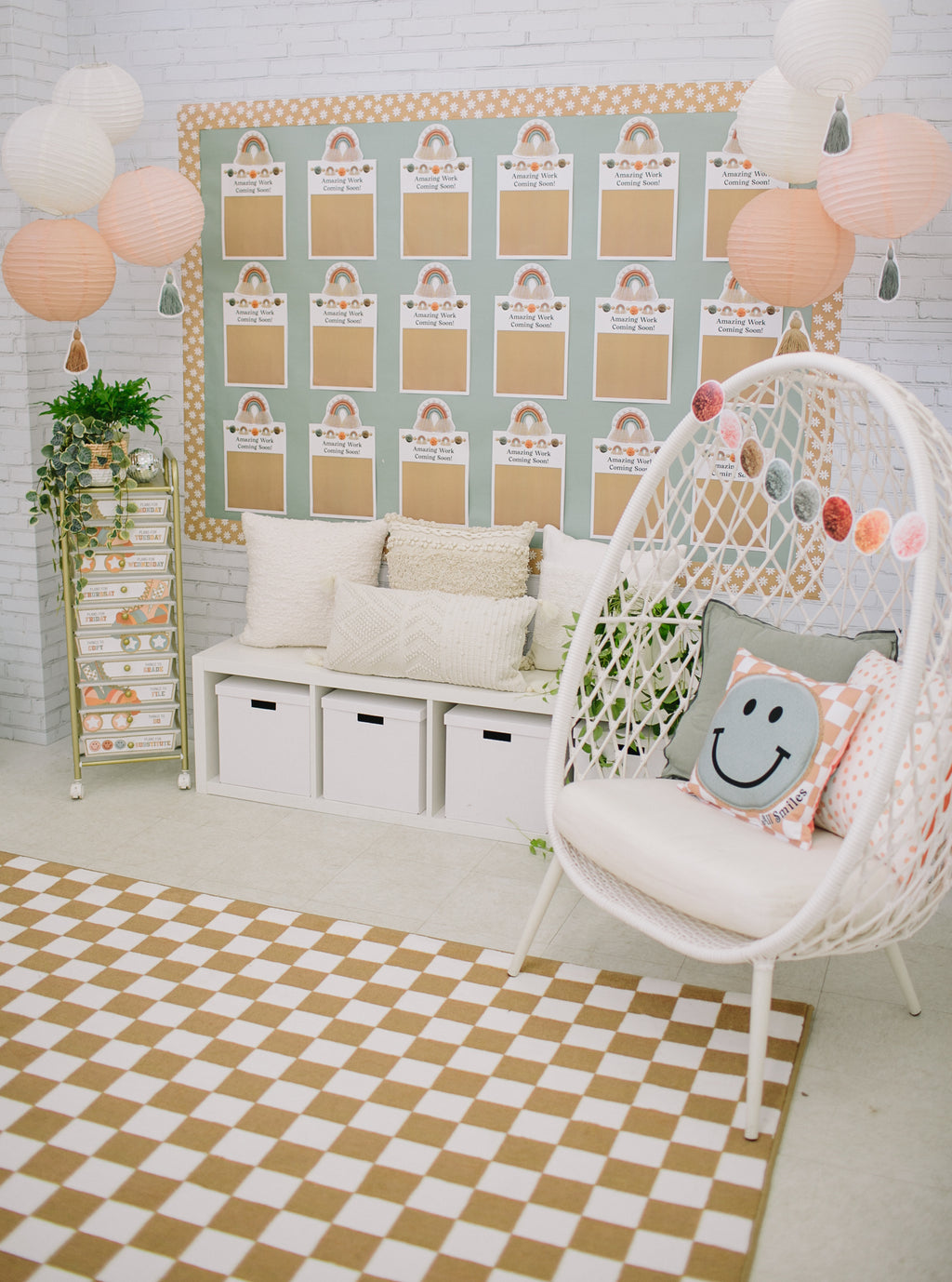 SCHOOLGIRL BROWN/WHITE CHECKERBOARD