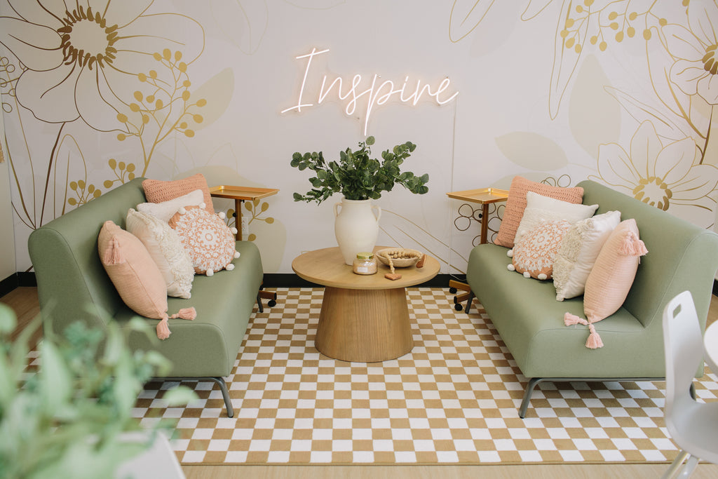 SCHOOLGIRL BROWN/WHITE CHECKERBOARD