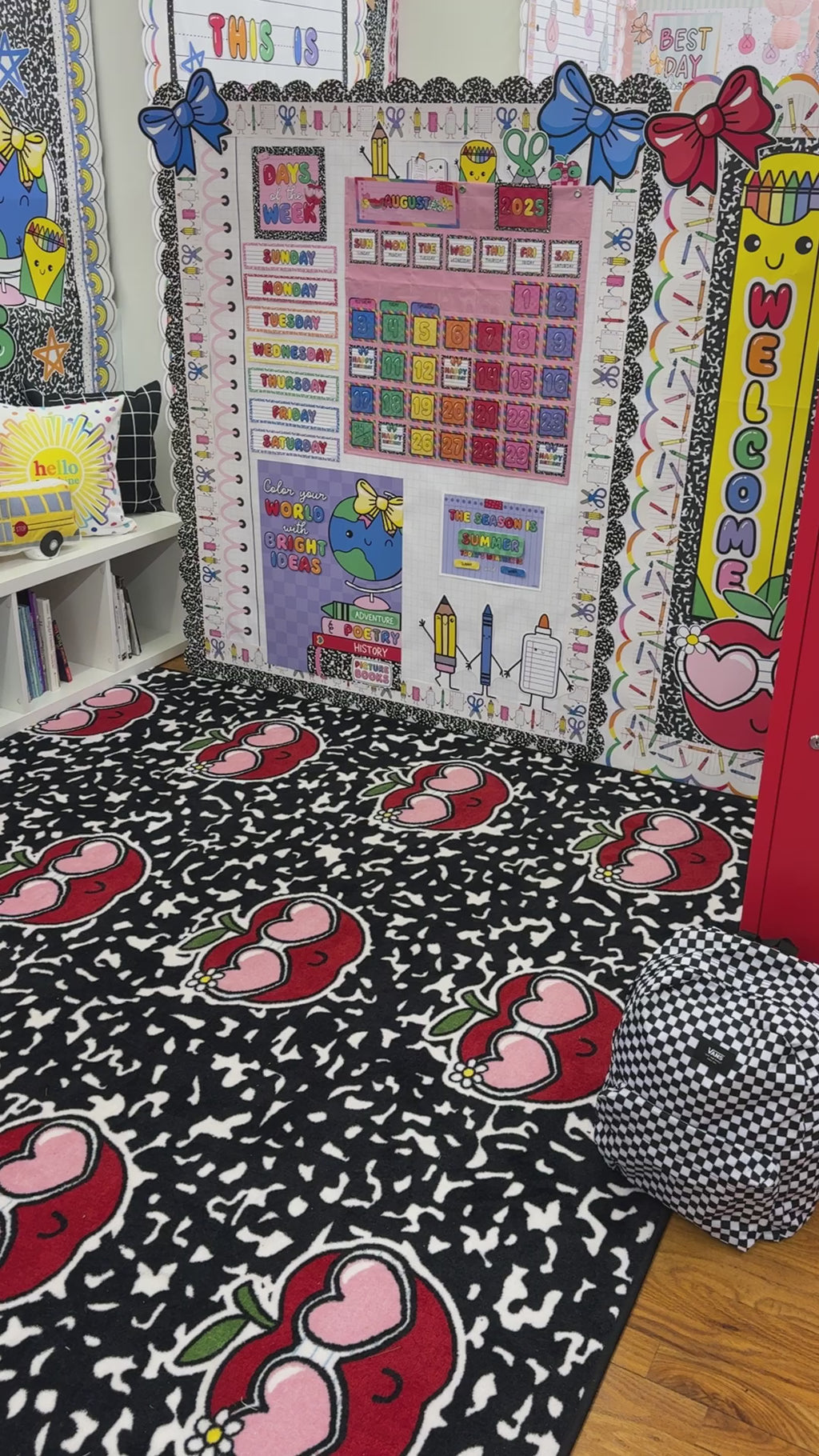 SCHOOLGIRL APPLE SIT SPOTS