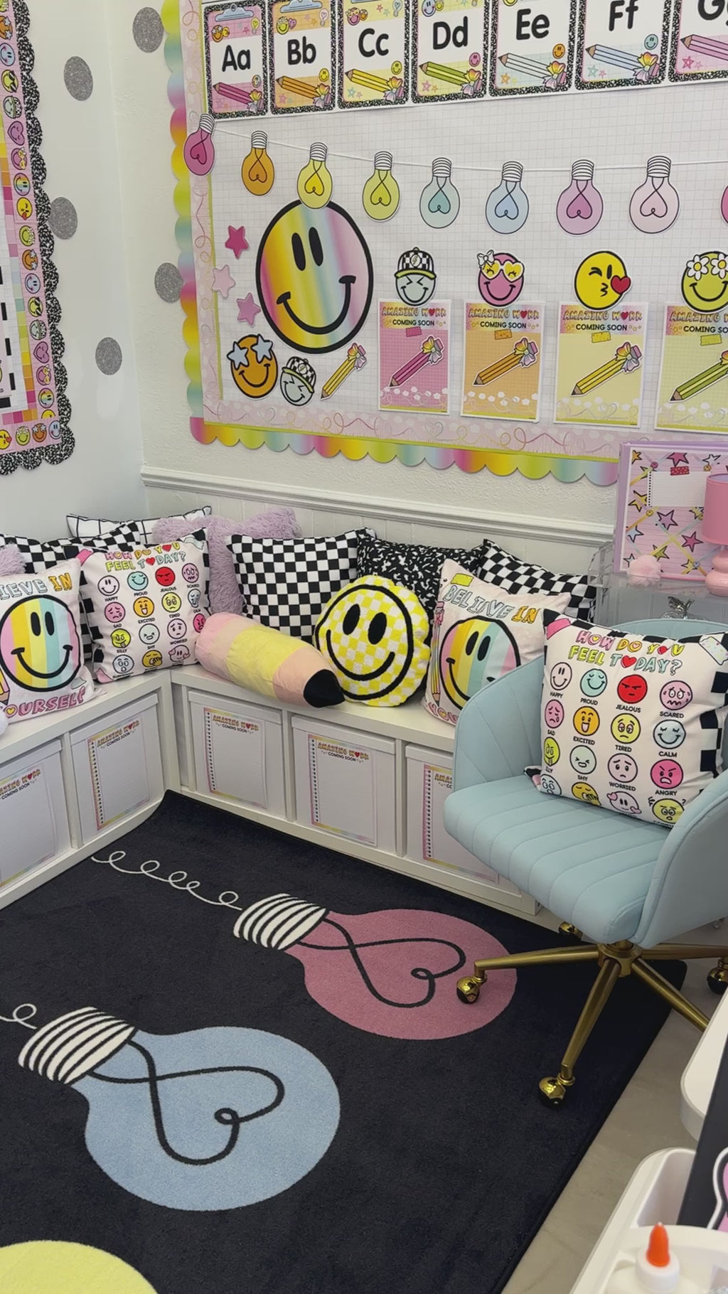 SCHOOLGIRL BRILLIANT MINDS